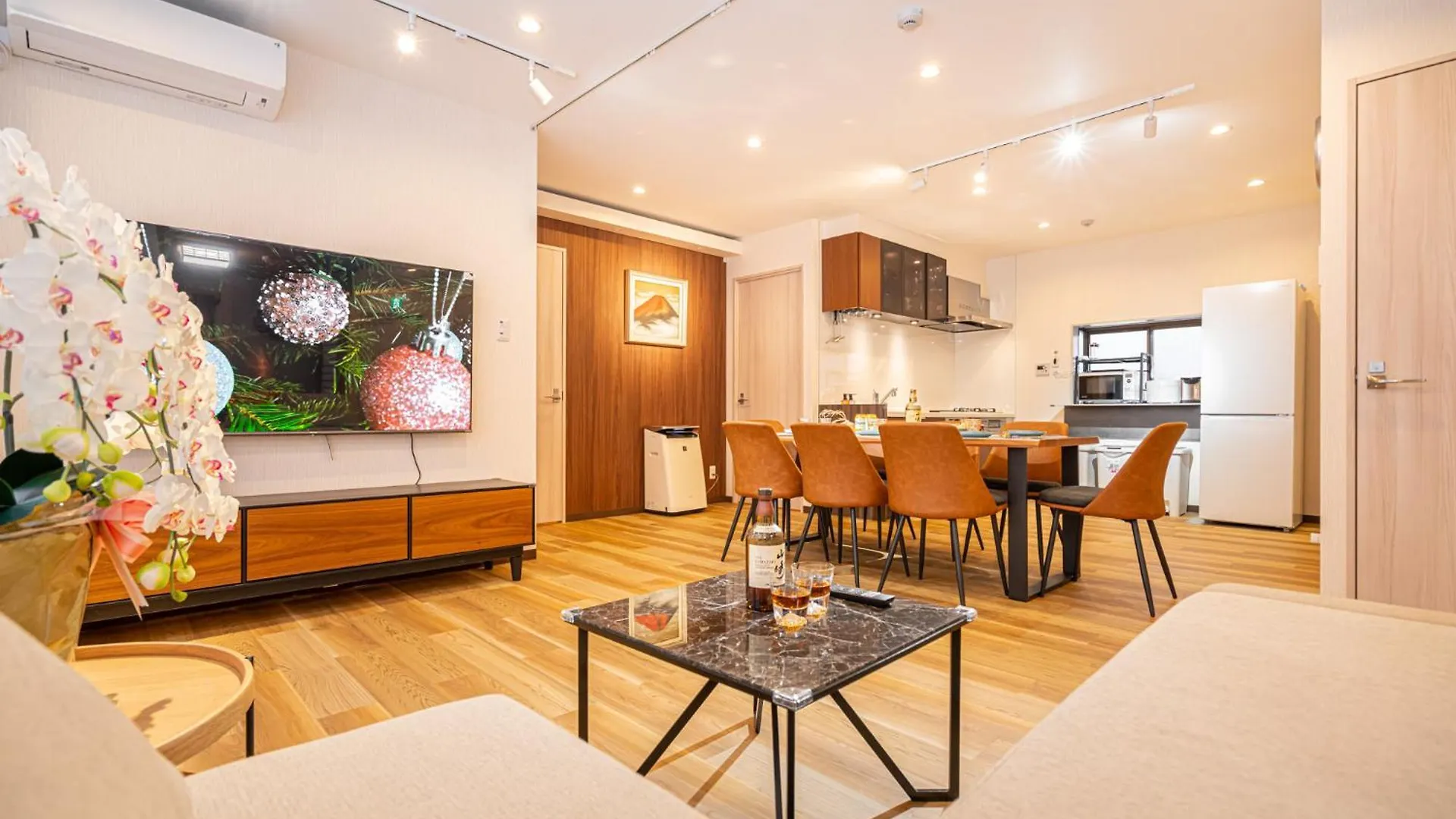 Asakusa,Ginza,Ueno,Skytree,Stn&Conv 1Min ,Family Suite,45 Mins To Airport,Kiyoka Hotel 清禾 Tōkyō 0*,