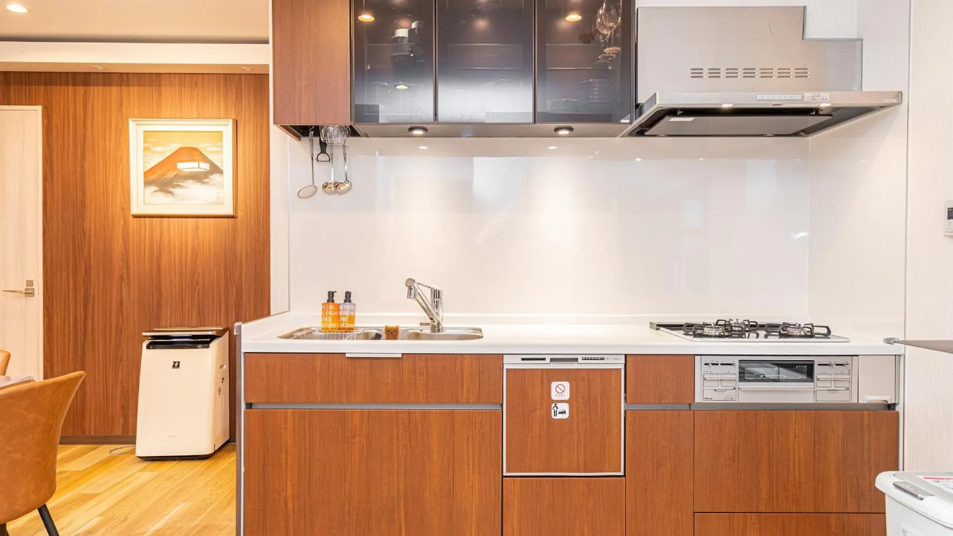 Asakusa,Ginza,Ueno,Skytree,Stn&Conv 1Min ,Family Suite,45 Mins To Airport,Kiyoka Hotel 清禾 Tokyo Guest house